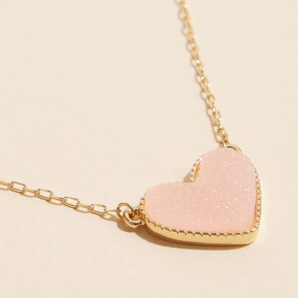 Druzy Stone Heart Charm Short Necklace Peach
